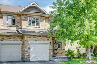 245 BADGELEY Avenue, Kanata, ON K2T 0A7