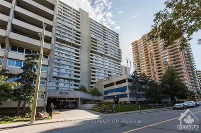 530 LAURIER Avenue 402, Ottawa Centre, ON K1R 7T1
