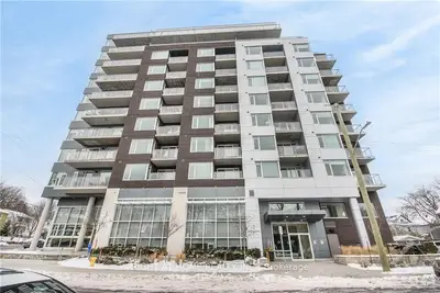 7 Marquette Avenue 217, Vanier And Kingsview Park, On K1l 8a7