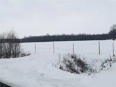 Domaine Street, Hawkesbury, On, K0b 1b0