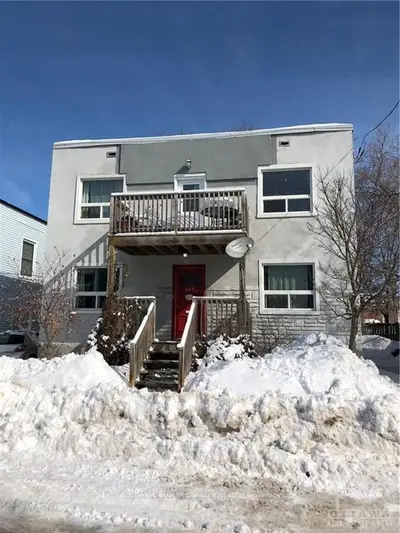 261 EMOND Street, Vanier and Kingsview Park, ON K1L 7R9