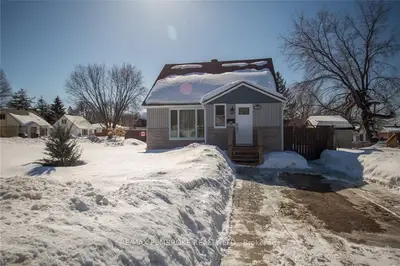 358 CHAMBERLAIN Street, Pembroke, ON K8A 2M8