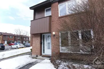 2111 MONTREAL Road 114, Beacon Hill North - South and Area, ON K1J 8M8
