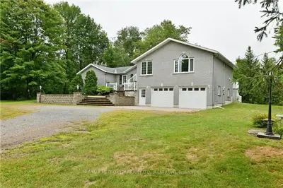 8 UTRONKI Road, Whitewater Region, ON K0J 1Y0
