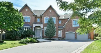 14 MONET Court, Blossom Park - Airport and Area, ON K1T 4B6