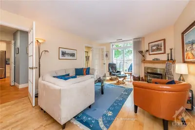 100 HILLSIDE Drive 50, Manor Park - Cardinal Glen and Area, ON K1K 4J1