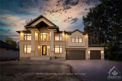 7010 STILL MEADOW Way, Greely - Metcalfe - Osgoode - Vernon and Area, ON K4P 1B8