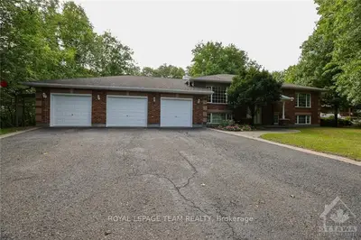 2718 GLENWOOD Drive, Greely - Metcalfe - Osgoode - Vernon and Area, ON K0A 2P0