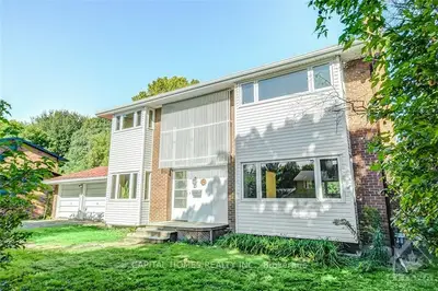 6 KINGSFORD Crescent, Kanata, ON K1Z 7L6