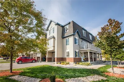 227 PAR LA VILLE Circle, Stittsville - Munster - Richmond, ON K2S 0T6