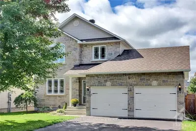 136 OLDE TOWNE Avenue, Russell, ON K4R 0A6