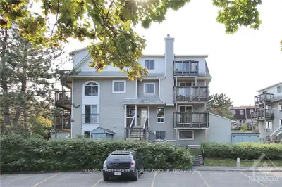 912 TANGUAY Court, Kanata, ON K2L 3X5