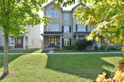 610 MARTINIQUE Lane, Stittsville - Munster - Richmond, ON K2S 0L9