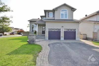 26 BAYWOOD Drive, Stittsville - Munster - Richmond, ON K2S 2G2