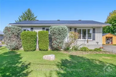8971 MITCH OWENS Road, Carlsbad Springs, ON K0A 1V0