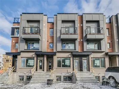 605 MAKWA, Manor Park - Cardinal Glen and Area, ON K1K 5A4
