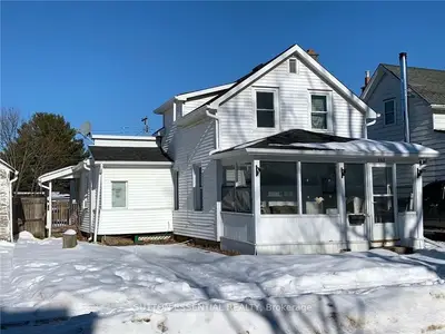 262 BROCK Street, Gananoque, ON K7G 1K4