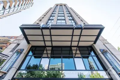 245 KENT Street 1001, Ottawa Centre, ON K2P 0A5