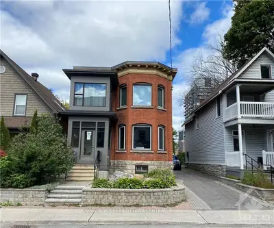 209 PRETORIA Avenue B, Glebe - Ottawa East and Area, ON K1S 1X1
