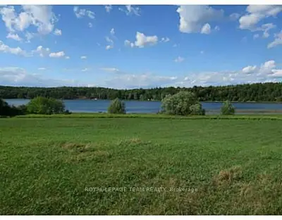 358 FAUGHT Road, Whitewater Region, ON K0J 1K0