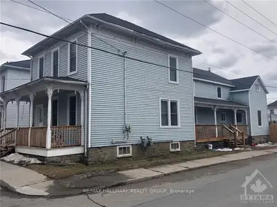 321 Wood Street W, Prescott, ON K0E 1T0