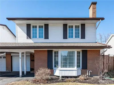 15 HIGGINS Road, South of Baseline to Knoxdale, ON K2C 0R2