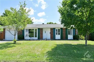 2 GLENBROOK Way, South of Baseline to Knoxdale, ON K2G 0T9