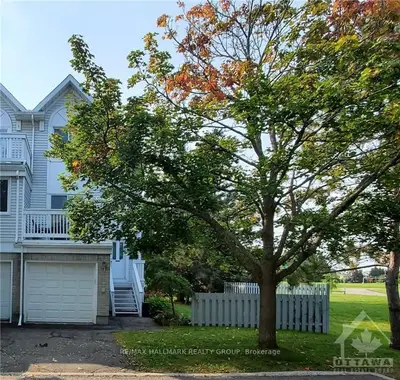 118 CASTLEGREEN, Hunt Club - South Keys and Area, ON K1T 3N3