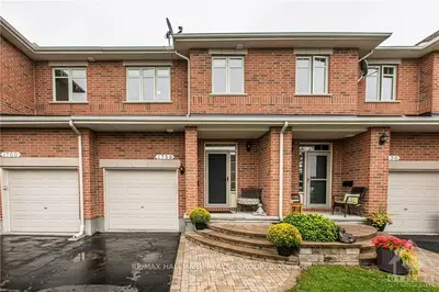 1758 PLAINRIDGE Crescent, Orleans - Cumberland and Area, ON K4A 0M2