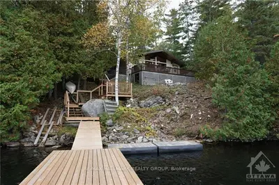 136 AGLAC Road, Lanark Highlands, ON K0G 1K0
