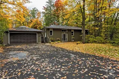 114 Pineridge Road, Carp - Huntley Ward, On K0a 1l0