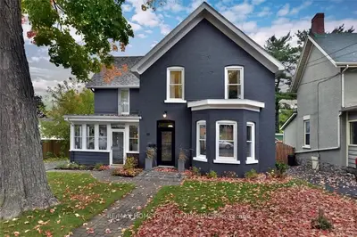 72 PEARL Street E, Brockville, ON K6V 1P8