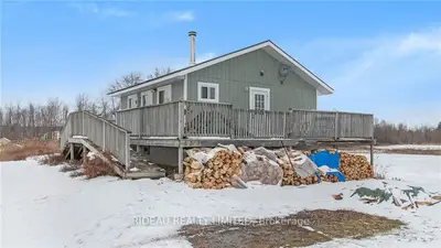 9256 County Road 42 Road, Rideau Lakes, ON K0G 1X0