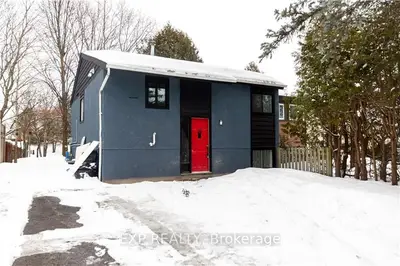 56 GLAMORGAN Drive, Kanata, ON K2L 1R4