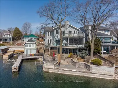 11 BAYVIEW Road, Brockville, ON K6V 5S2