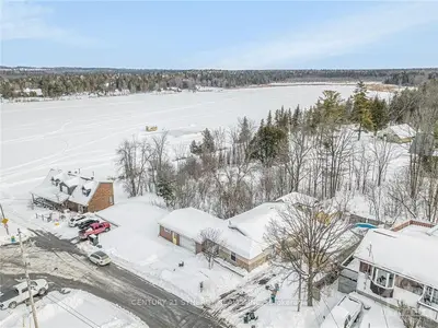 168 CONSTANCE LAKE Road, Kanata, ON K2K 1X7