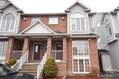 4443 HARPER Avenue, Cyrville - Carson Grove - Pineview, ON K1J 1C9
