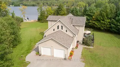 127 MUSKIE Lane, North Algona Wilberforce, ON K0J 1X0