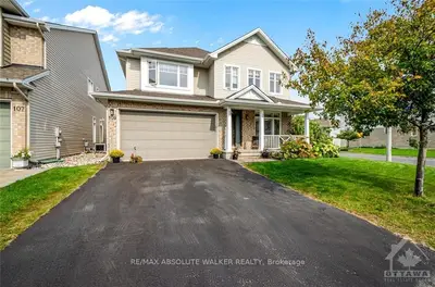 109 MONTARGIS Circle, Orleans - Cumberland and Area, ON K4A 0M4