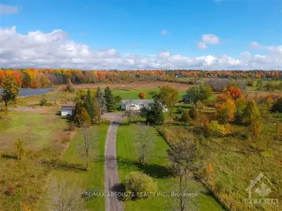 5634 CARP Road, Carp - Dunrobin - Huntley - Fitzroy and Area, ON K0A 2H0