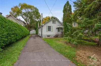 304 IONA Street, Westboro - Hampton Park, ON K1Z 7B9