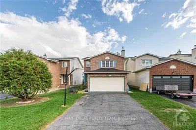 132 PIMPRENELLE Terrace, Orleans - Cumberland and Area, ON K1E 3S5