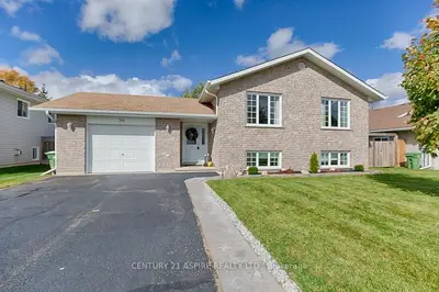 30 EDITH Street, Petawawa, ON K8H 3S4