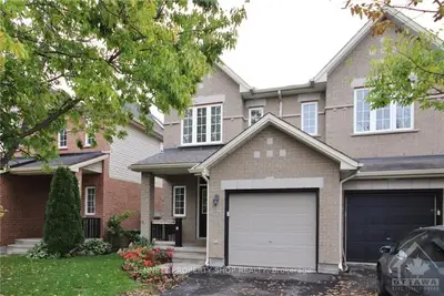 871 SCHOONER Crescent, Blossom Park - Airport and Area, ON K1V 1Y2