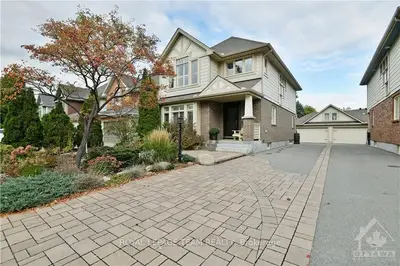 21 CASTLETHORPE Crescent, South of Baseline to Knoxdale, ON K2G 5P6