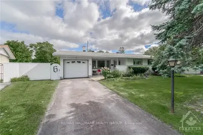 6 HERRINGTON Court W, Crystal Bay - Rocky Point - Bayshore, ON K2H 5N7