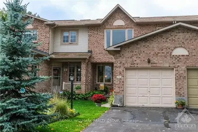 20 RAVENSCROFT Court, Stittsville - Munster - Richmond, ON K2S 1R3