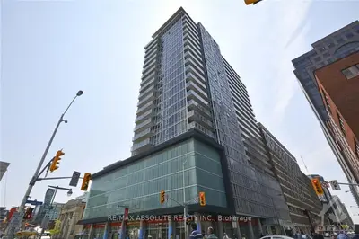 324 LAURIER Avenue W 1708, Ottawa Centre, ON K1P 0A4
