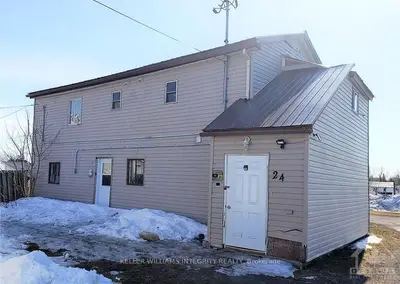 24 LOCHIEL Street E, North Glengarry, ON K0C 1A0