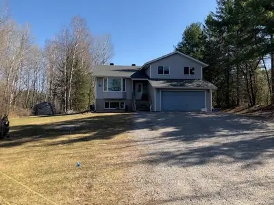 30 OLD MILL Road, Laurentian Valley, ON K8A 6W2